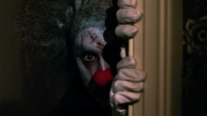 What scary movie has a clown?